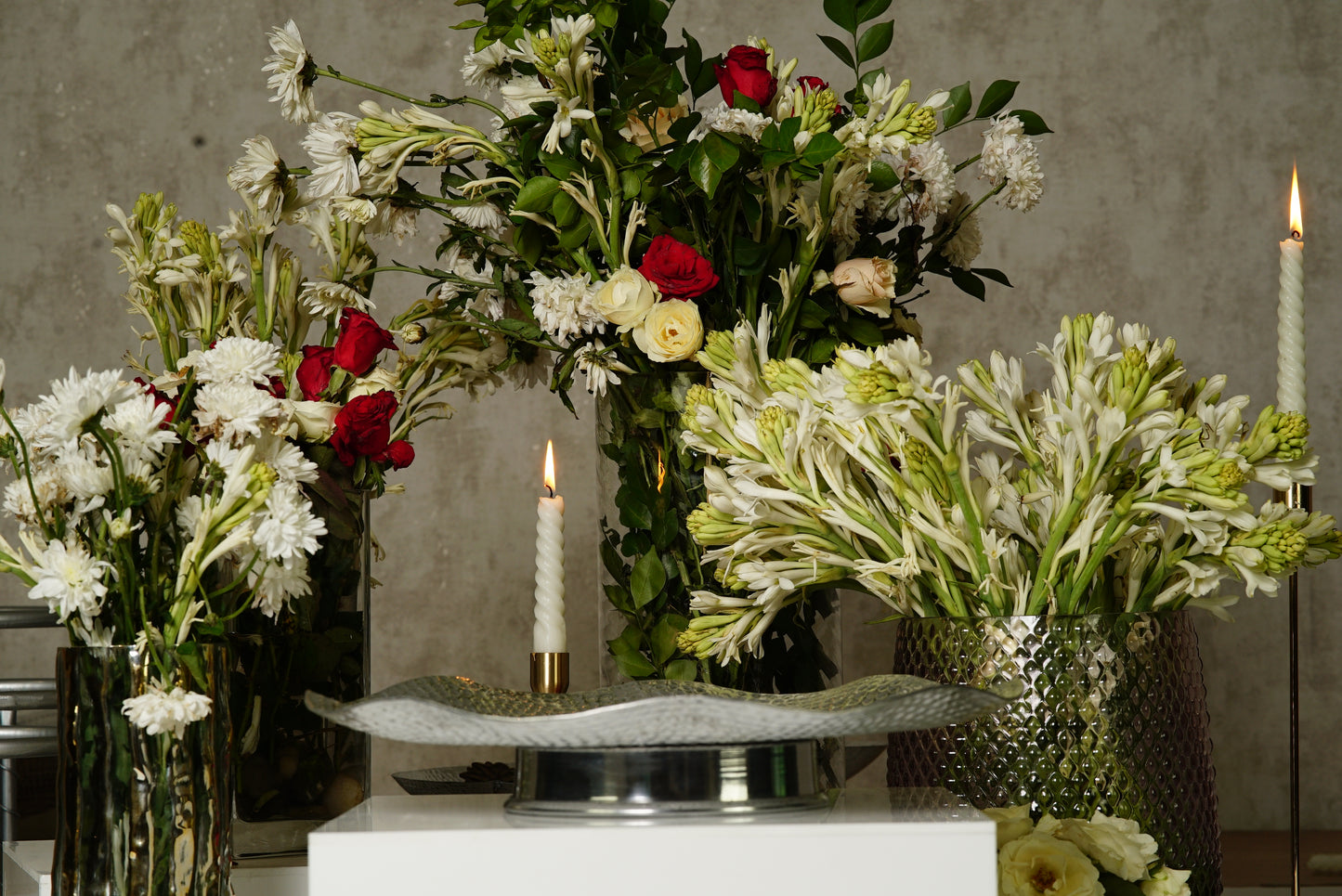 Aria Hammered Silver Platter Set - Rental