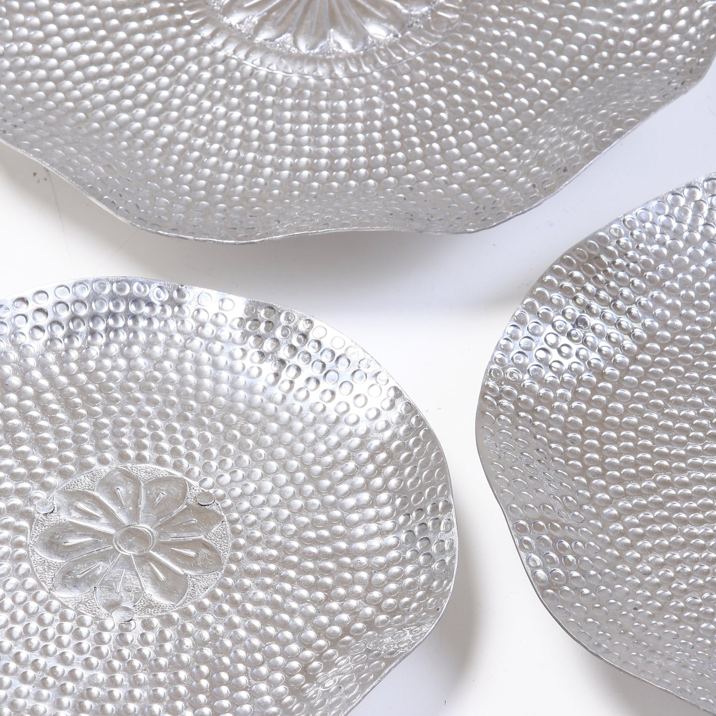 Aria Hammered Silver Platter Set